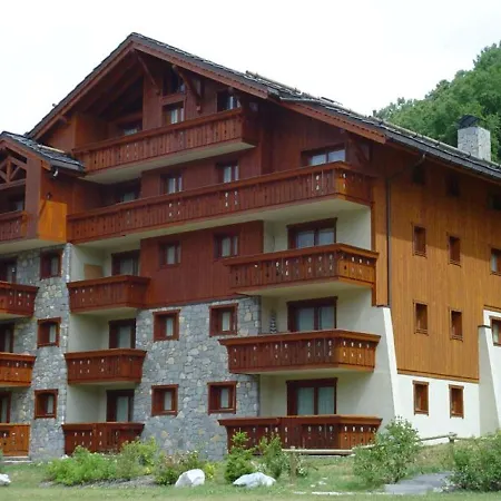 Cosy 3 Pieces Pour 4 Personnes A Meribel Village, Proche Des Pistes Et Commerces - Fr-1-411-256 *