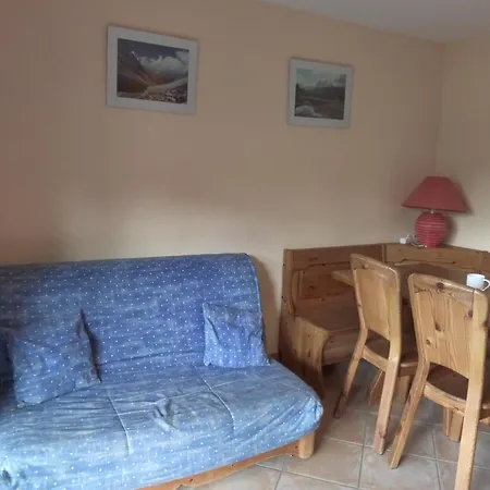 Cosy 3 Pieces Pour 4 Personnes A Meribel Village, Proche Des Pistes Et Commerces - Fr-1-411-256 *