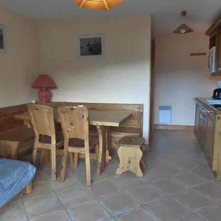 Cosy 3 Pieces Pour 4 Personnes A Meribel Village, Proche Des Pistes Et Commerces - Fr-1-411-256 Les Allues